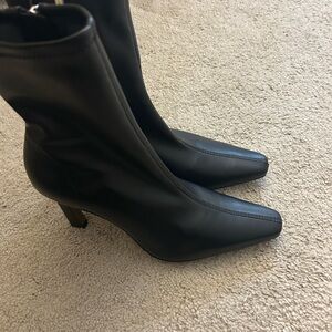 Steve Madden boots pointed toe
